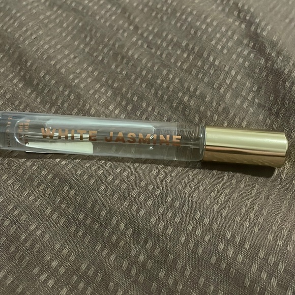 Bath & body works white jasmine perfume - Picture 1 of 2